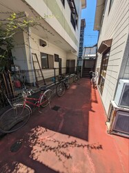 石田住宅の物件外観写真